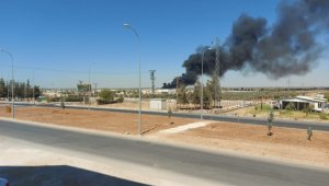 Suriye sınırındaki çadırkentte yangın