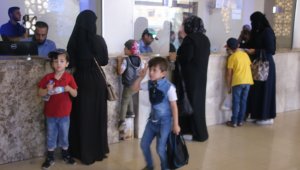 Türkiye'deki Suriyeli mülteciler Kurban Bayramı için evlerine dönmeye başladı