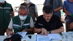 Bakan Pakdemirli: "Şükürler olsun artık ilçede işler yoluna ve rayına koyulmuş durumdadır"