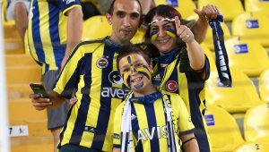 Fenerbahçe, 531 gün sonra taraftarının karşısında