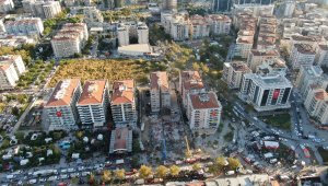 36 kişiye mezar olan Rıza Bey Apartmanı davasında depremzedeler fenalaştı, duruşma ertelendi