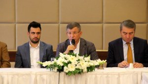 Davutoğlu soru soran gazeteciye çıkıştı