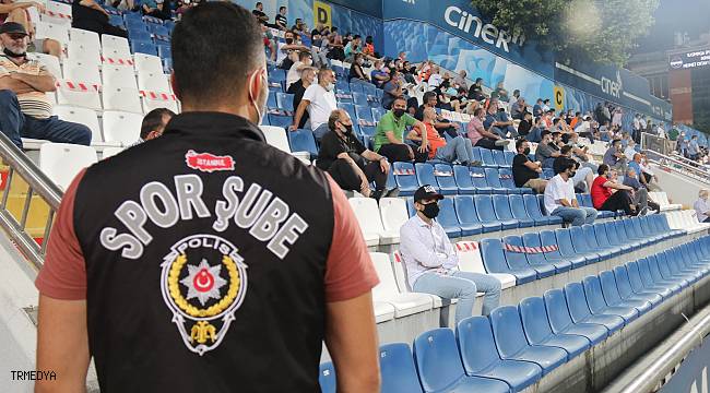 İstanbul'da başkasına ait HES kodu ile maçlara girmeye çalışan toplam 95 kişi yakalandı