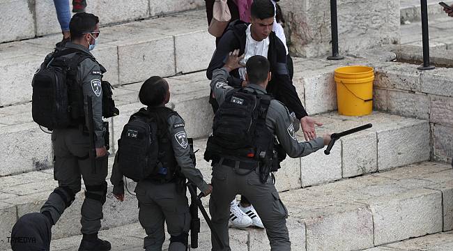 İsrail'den Kudüs'te Mevlit Kandilini kutlayan Filistinlilere müdahale: 20 yaralı, 7 gözaltı