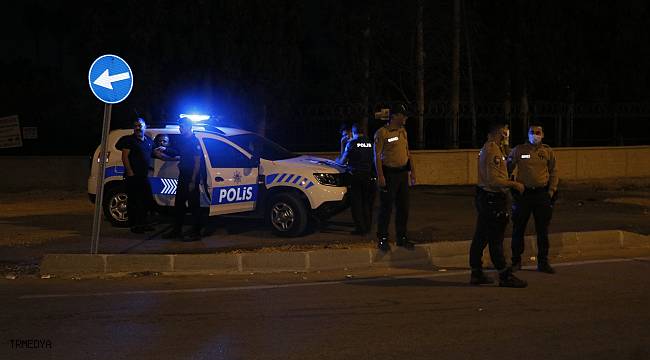Motosikletli sivil polisler otomobille çarpıştı: 2 polis yaralı