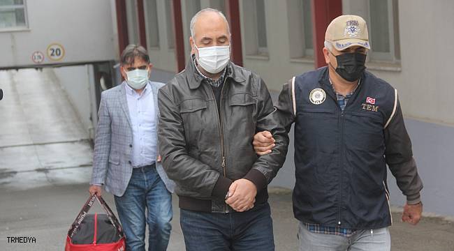 Adana'da FETÖ operasyonunda gözaltına alınan 8 zanlı adliyeye sevk edildi