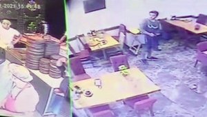 Depremde korkudan bayılan kadın kameraya böyle yansıdı