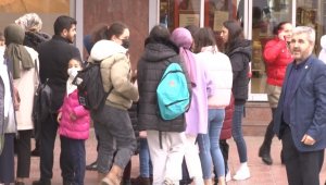 Düzce merkezli 5 büyüklüğünde deprem İstanbul'da da hissedildi