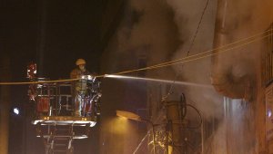 Kâğıthane'de mobilya imalathanesinde yangın