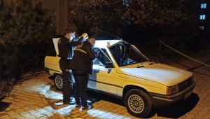 Otomobil bomba gibi patladı: 3 yaralı