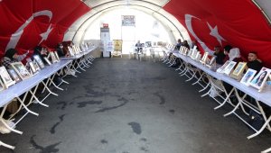 Yüreği yanık baba Erdinç: "Devlet okuttu avukat yaptı, HDP kalemi kırdı silah verdi"