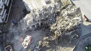 1999 Marmara depreminden kalan izler silinmeye devam ediyor