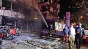 3 milyon lira değerinde 250 motosiklet yangında küle döndü