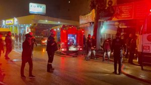 Bursa'da alışveriş merkezinde çıkan yangın korkuttu