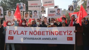 Evlat nöbetindeki ailelerin direnişinde 858'inci günde aile sayısı 250 oldu