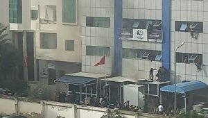 Parti merkezindeki yangın bir partilinin kendini ateşe vermesi nedeniyle çıkmış