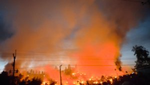 Arakanlı Müslümanların yaşadığı kamptaki yangında bin 200 ev küle döndü