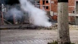 Avcılar'da elektrik kabloları bomba gibi patladı