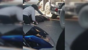 Beton mikseri kadını ezdi: Feci kaza kamerada