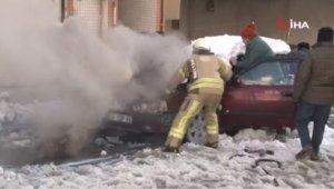 Elektrik kabloları yandı, itfaiye zarar gören aracı çekmeye çalıştı