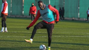 Göztepe'de Yeni Malatyaspor maçı hazırlıkları tamamlandı