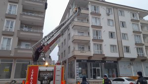 Kilis'te yangın: 5 kişi mahsur kaldı