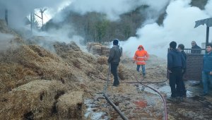 Saman balyası deposunda çıkan yangın büyümeden söndürüldü