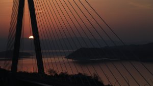 Çelik miktarı ile Eyfel'e eşdeğer Kömürhan Köprüsü'nde günbatımı güzelliği