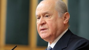 MHP Genel Başkanı Bahçeli, Bakan Akar'a "geçmiş olsun" dileğini iletti