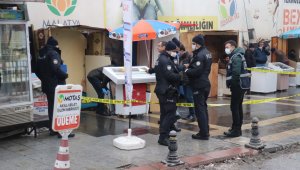 Seyyar telefoncu ile müşterinin tartışması kanlı bitti