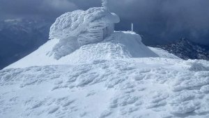 Yangın gözetleme kulesi kar kulesi oldu