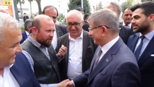 'Terör örgütüne finans sağladığı' iddiasıyla gözaltına alınıp salınan meclis üyesinden Davutoğlu'na: