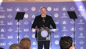 Bakan Varank: "Altın mücevher ihracatımız şu anda 11 milyar doları yakalamış durumda"