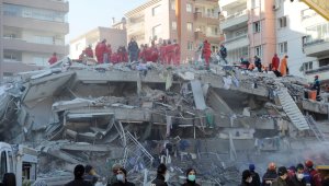 Depremde 15 kişiye mezar olan apartmanın sorumlularına 15 kez hapis cezası talebi