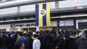 Fenerbahçe taraftarından Trabzonspor maçına yoğun ilgi