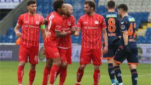 FT Antalyaspor, ligde 7 maçtır çıkışını sürdürüyor