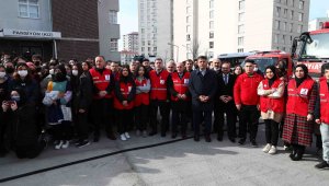 Liseliler 7.2'lik deprem heyecanını yaşadı