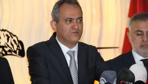 Milli Eğitim Bakanı Özer: "855 bin derslikte yüz yüze eğitime ara vermeden devam ediyoruz"
