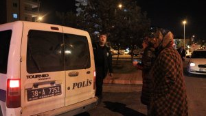 Oğlu gözaltına alınan kadın: "Yapanı alın, oğlumu götürmeyin"