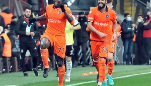 Okaka 10. golünü Beşiktaş'a attı