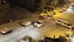 Yollar çarpışan araba pistine döndü, kazalar peş peşe geldi