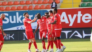 Antalyaspor, yenilmezlik serisini 11 maça çıkardı