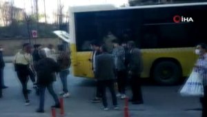 Bahçelievler'de iki İETT otobüsü yolda kaldı