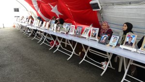 Ailelerin kararlı direnişine 989'uncu gününde