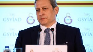 Burak Elmas: "Arkadaşlarımız tek tek salondan çıkartılmaya çalışıldı"