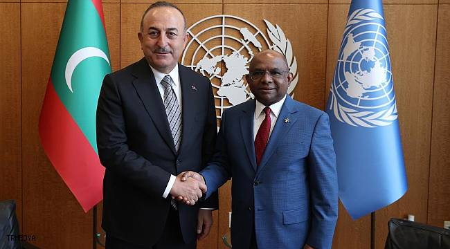 Dışişleri Bakanı Çavuşoğlu, BM 76. Genel Kurul Başkanı Shahid ile bir araya geldi