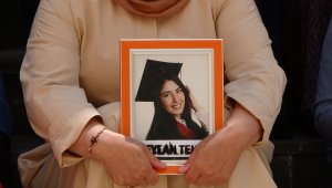 Evlat nöbetindeki anne Mutlu'dan HDP'ye tepki: "Davaları için kendi çocuklarını göndersinler"