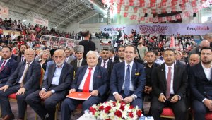 Fatih Erbakan, Kocaeli'de partisinin il kongresine katıldı