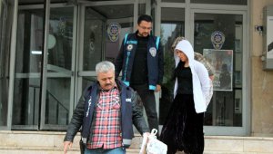 İkametlerden 181 bin TL'lik ziynet eşyası çalan kadınlar yakalandı