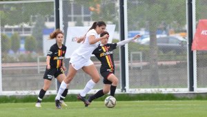 Kadınlar Futbol Süper Ligi: Kayseri Kadın Futbol: 0 - Galatasaray: 0